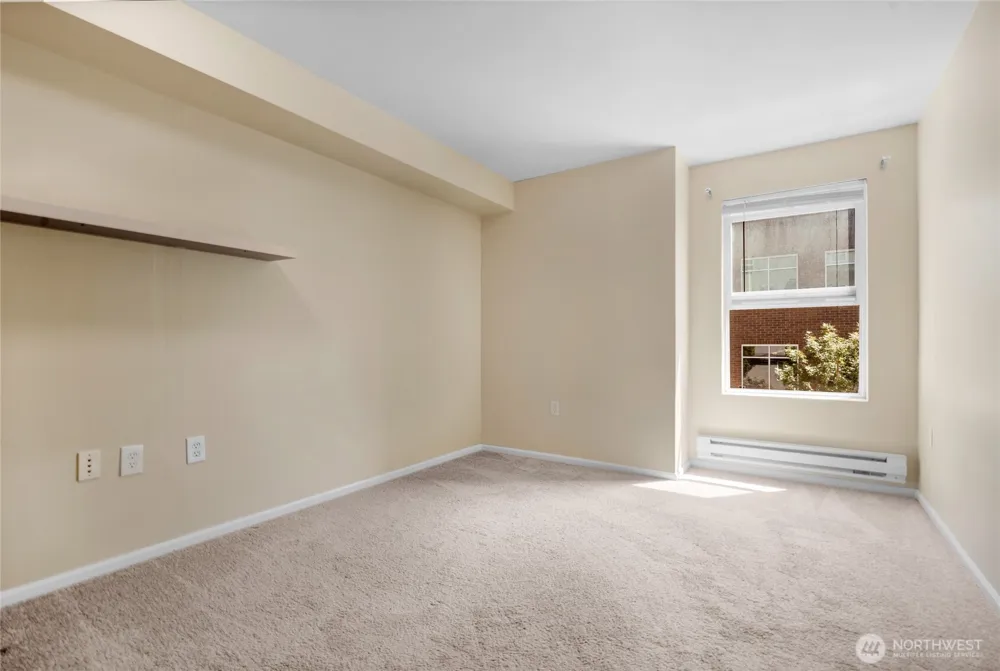 4343 Roosevelt Way NE #401 Seattle, WA 98105