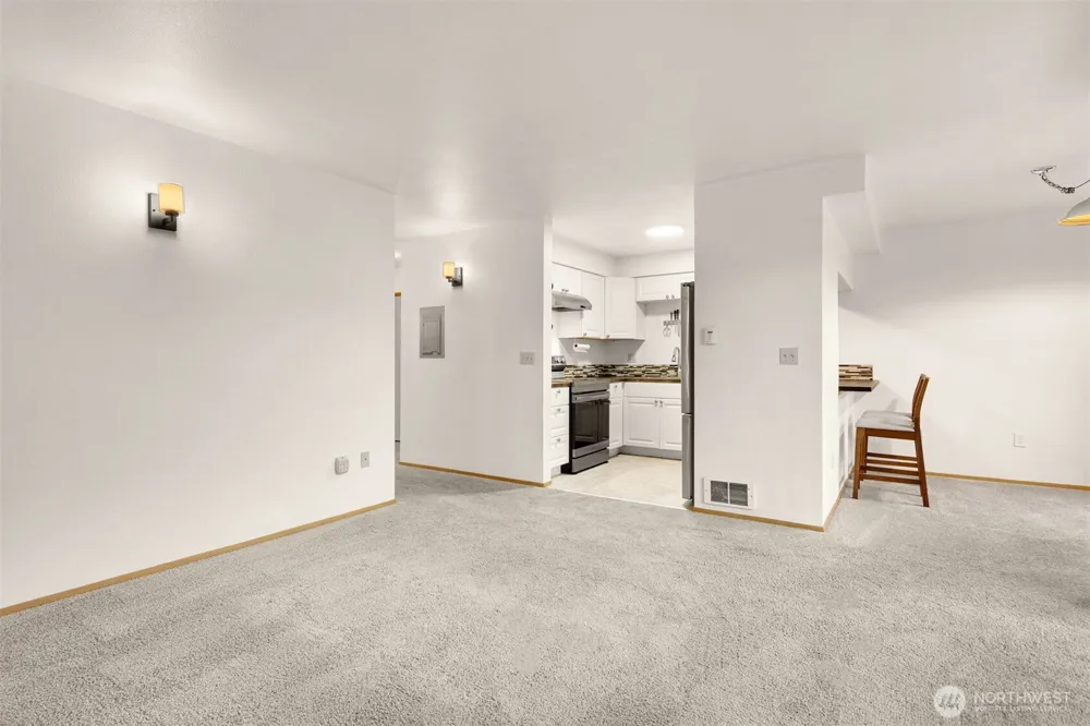 18200 73rd Avenue NE #B103 Kenmore, WA 98028