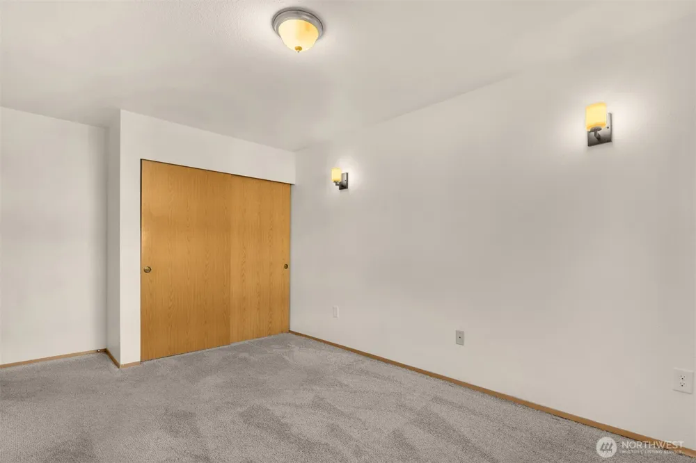 18200 73rd Avenue NE #B103 Kenmore, WA 98028