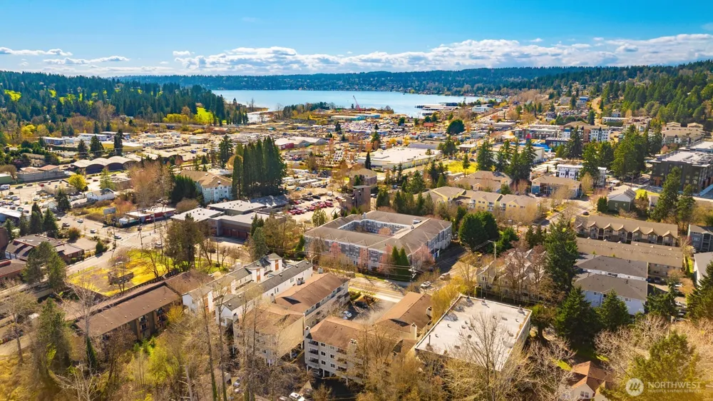 18200 73rd Avenue NE #B103 Kenmore, WA 98028