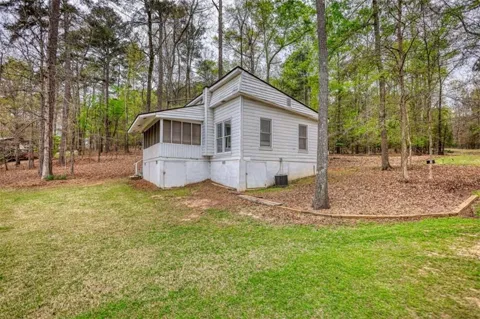 1697 County Line Ext