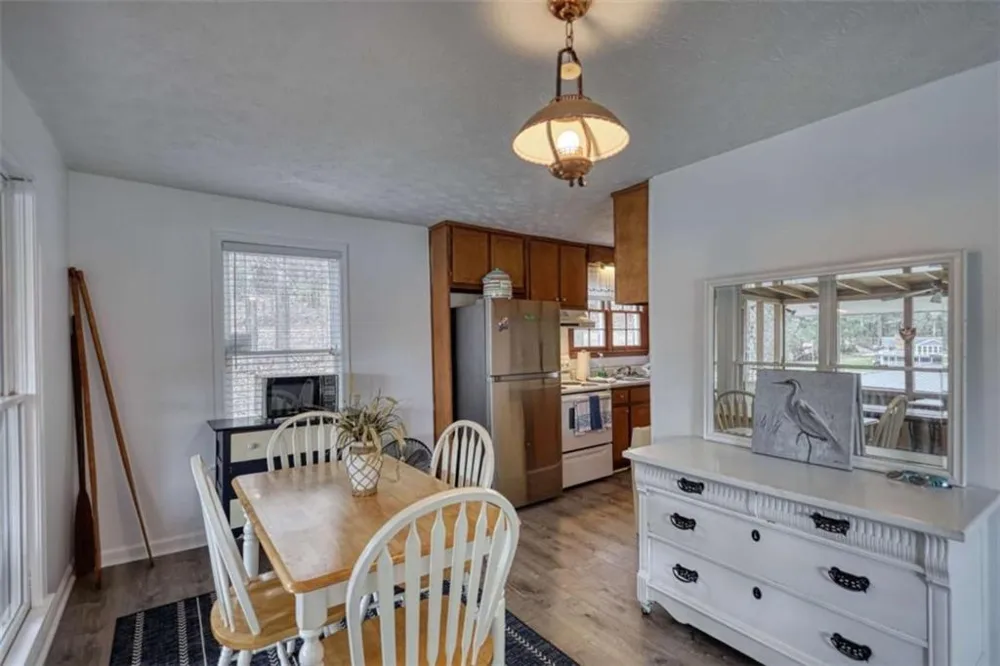 1697 County Line Ext Mansfield, GA 30055