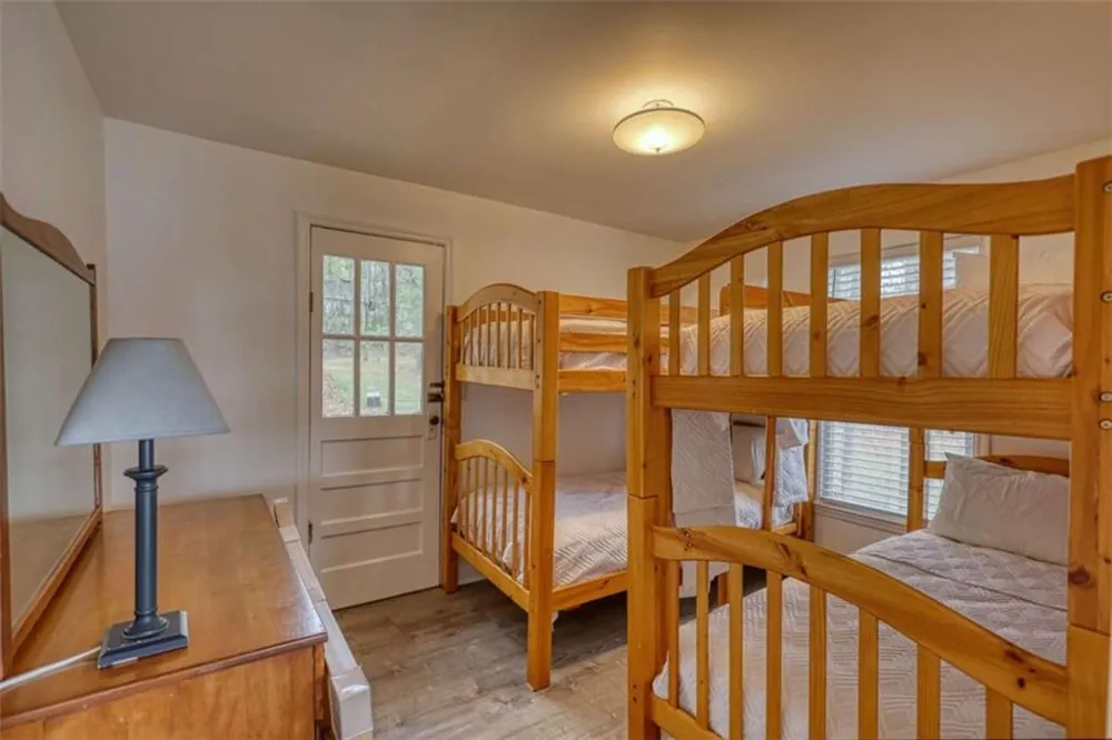 1697 County Line Ext Mansfield, GA 30055