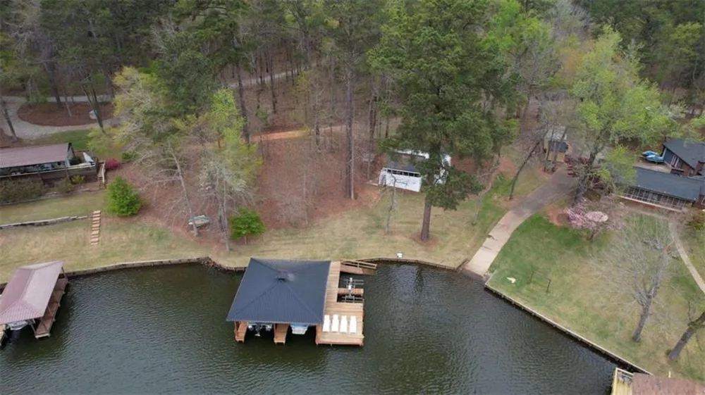 1697 County Line Ext Mansfield, GA 30055