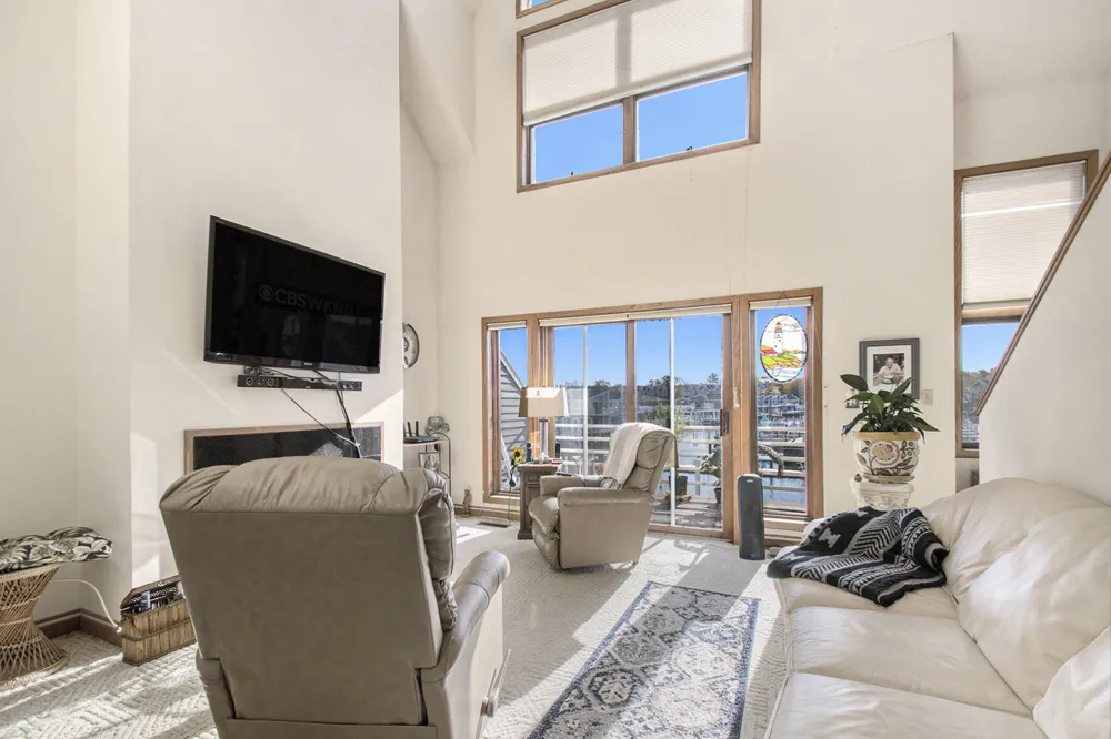 409 Lake Drive #10 New Buffalo, MI 49117