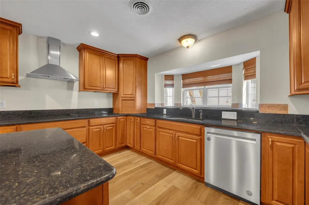 2112 CHIPPEWA TRAIL Maitland, FL 32751