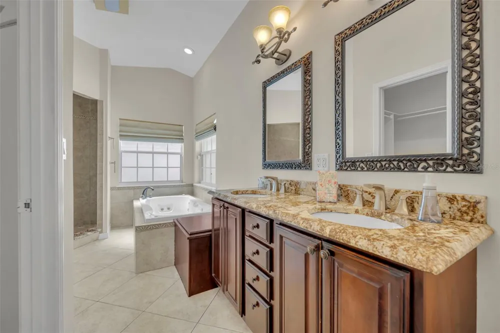 2112 CHIPPEWA TRAIL Maitland, FL 32751