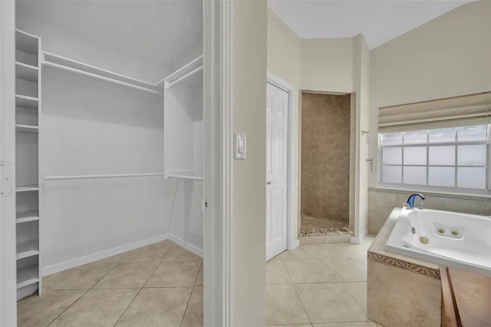 2112 CHIPPEWA TRAIL Maitland, FL 32751