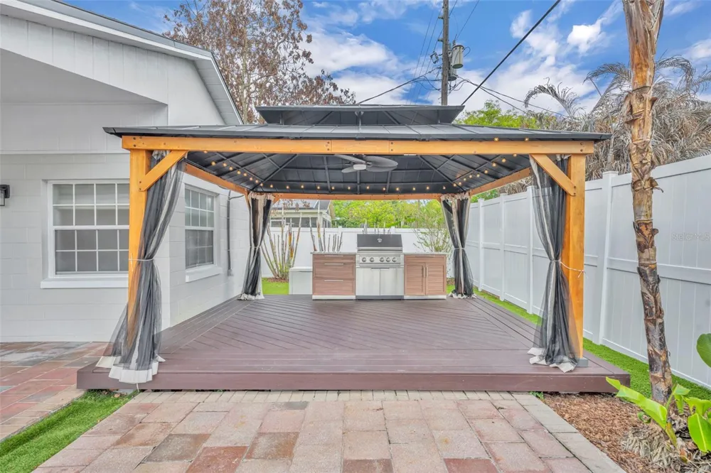 2112 CHIPPEWA TRAIL Maitland, FL 32751
