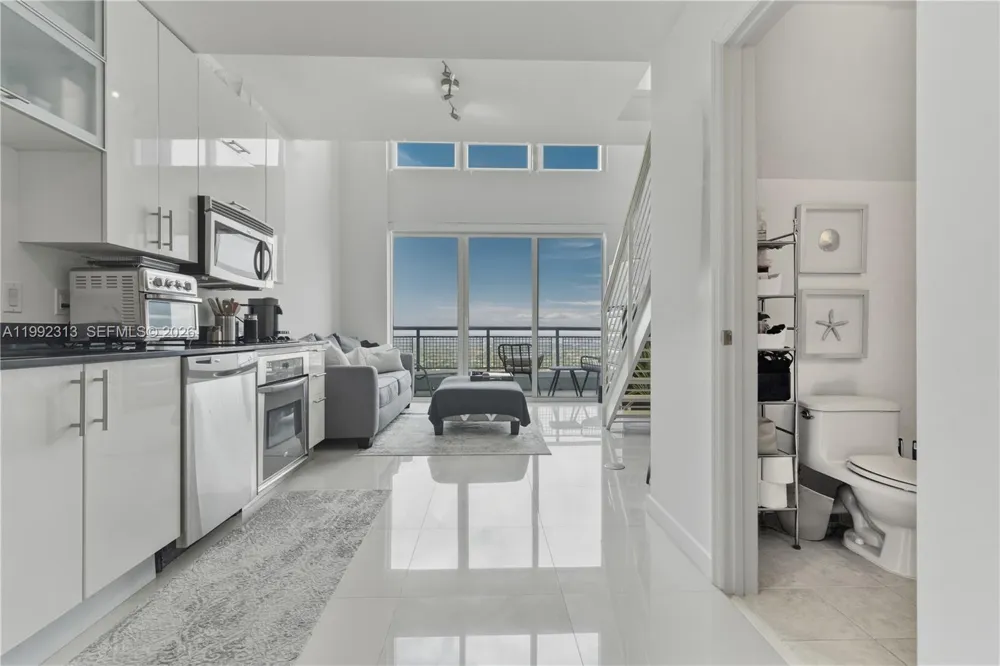 60 SW 13th St #2805 Miami, FL 33130