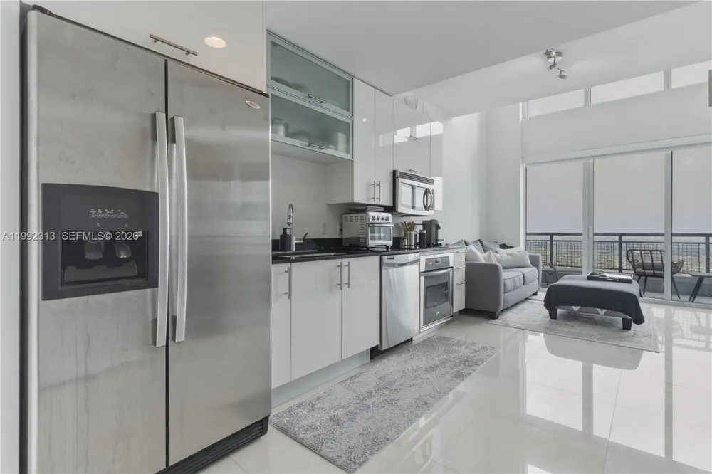 60 SW 13th St #2805 Miami, FL 33130