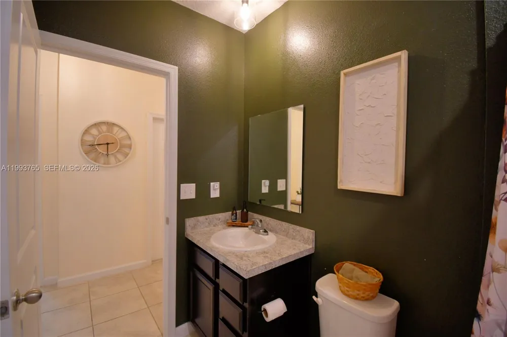 542 Eagle Landing Blvd. Winter Haven, FL 33880