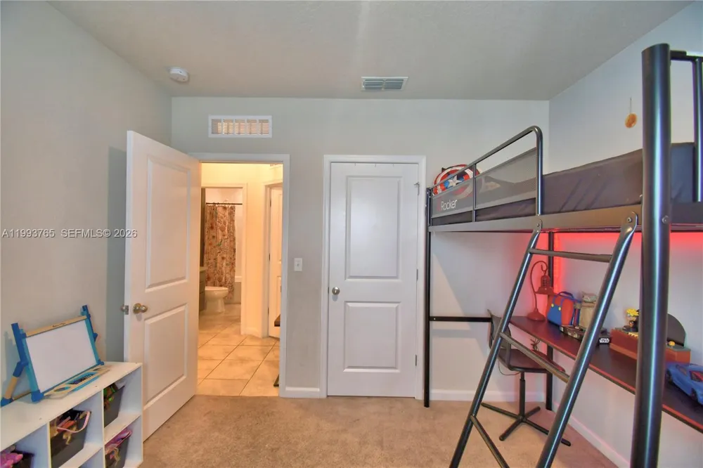 542 Eagle Landing Blvd. Winter Haven, FL 33880