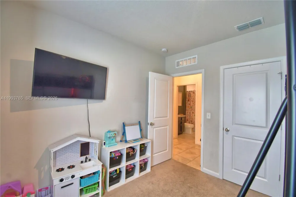 542 Eagle Landing Blvd. Winter Haven, FL 33880