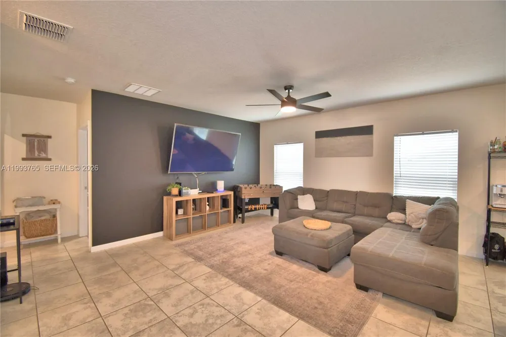 542 Eagle Landing Blvd. Winter Haven, FL 33880