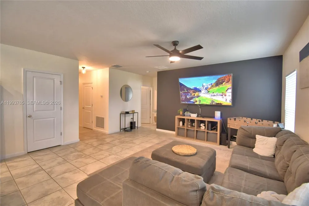 542 Eagle Landing Blvd. Winter Haven, FL 33880