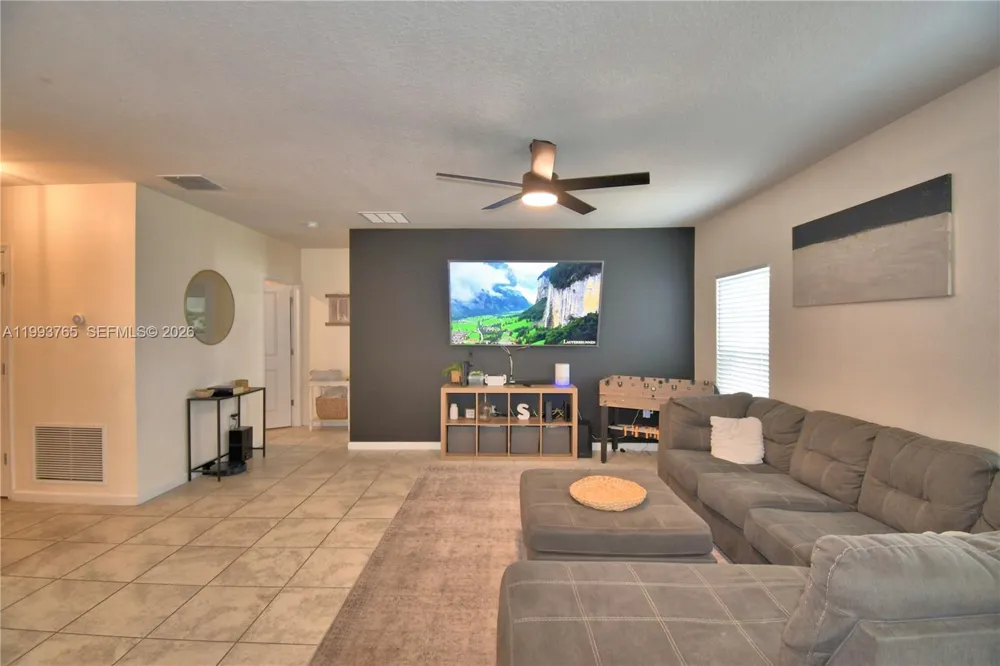 542 Eagle Landing Blvd. Winter Haven, FL 33880