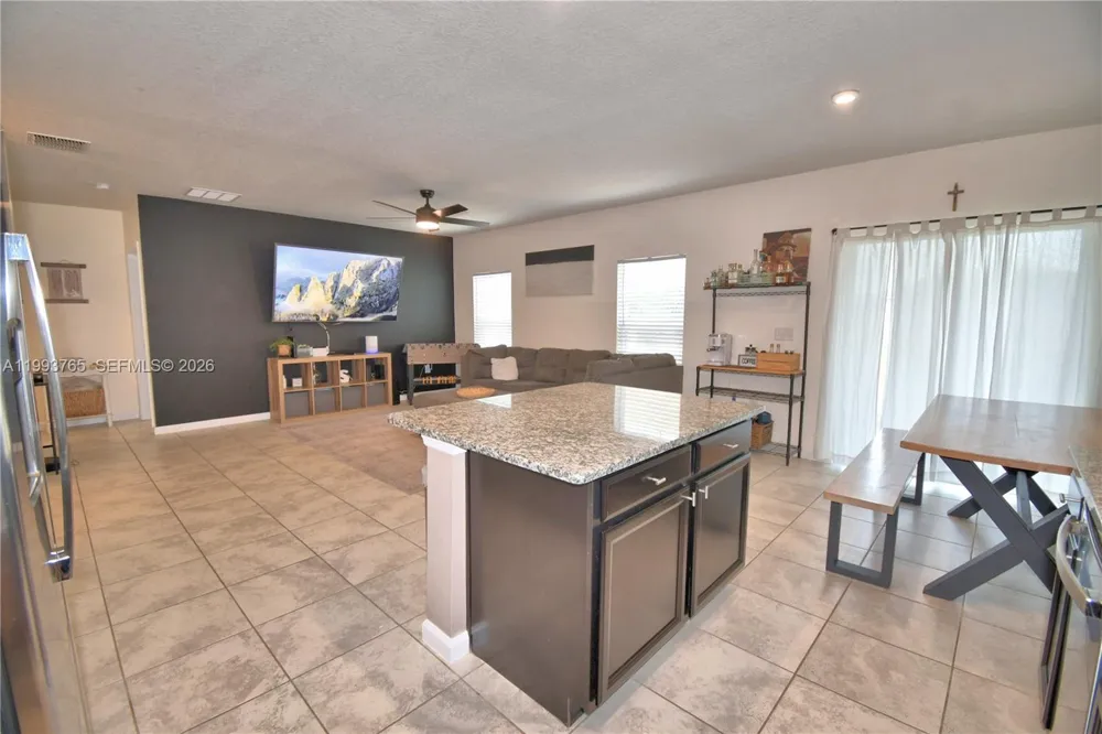 542 Eagle Landing Blvd. Winter Haven, FL 33880