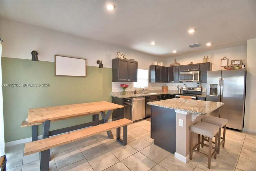 542 Eagle Landing Blvd. Winter Haven, FL 33880
