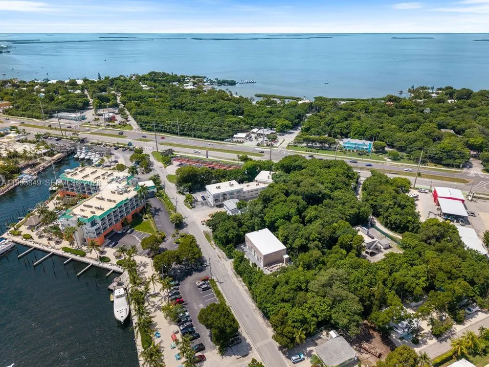 300 Ocean Dr #26 Key Largo, FL 33037