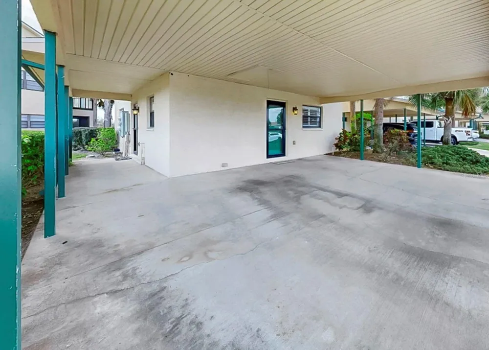 626 YARDARM DRIVE #13 Apollo Beach, FL 33572