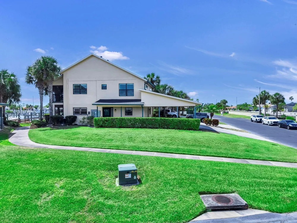 626 YARDARM DRIVE #13 Apollo Beach, FL 33572