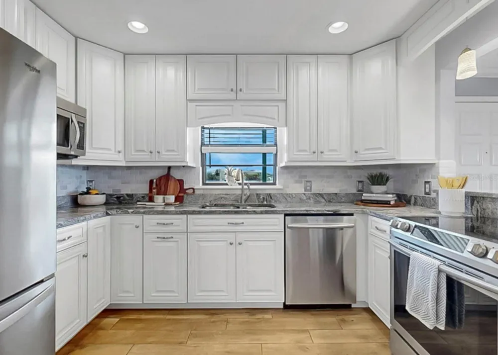 626 YARDARM DRIVE #13 Apollo Beach, FL 33572
