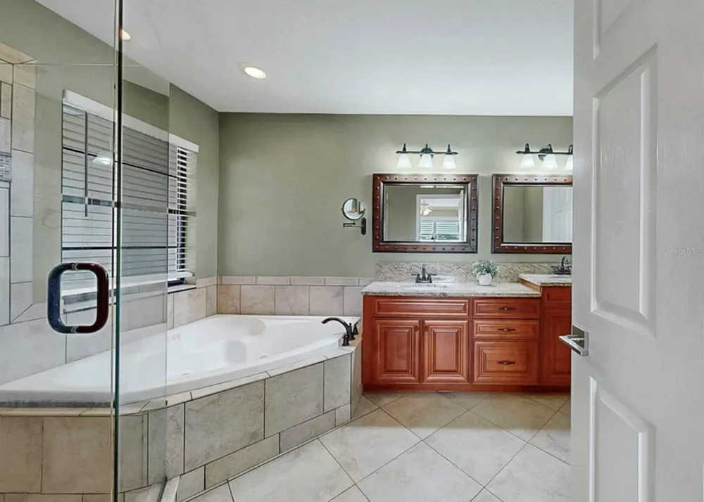 626 YARDARM DRIVE #13 Apollo Beach, FL 33572