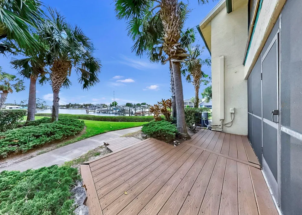 626 YARDARM DRIVE #13 Apollo Beach, FL 33572