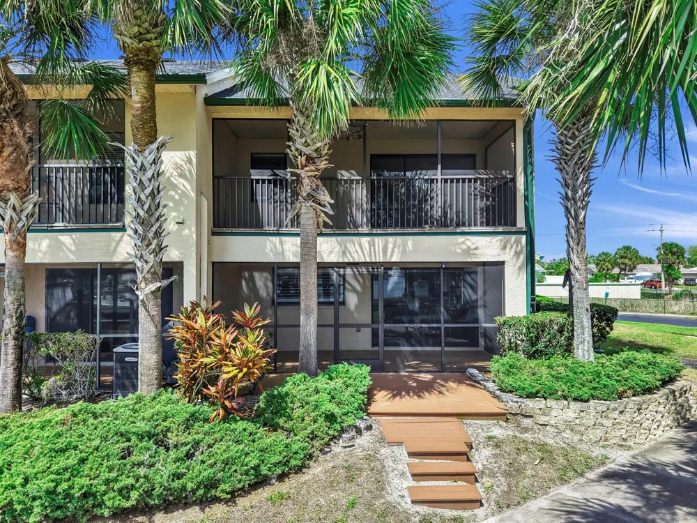 626 YARDARM DRIVE #13 Apollo Beach, FL 33572