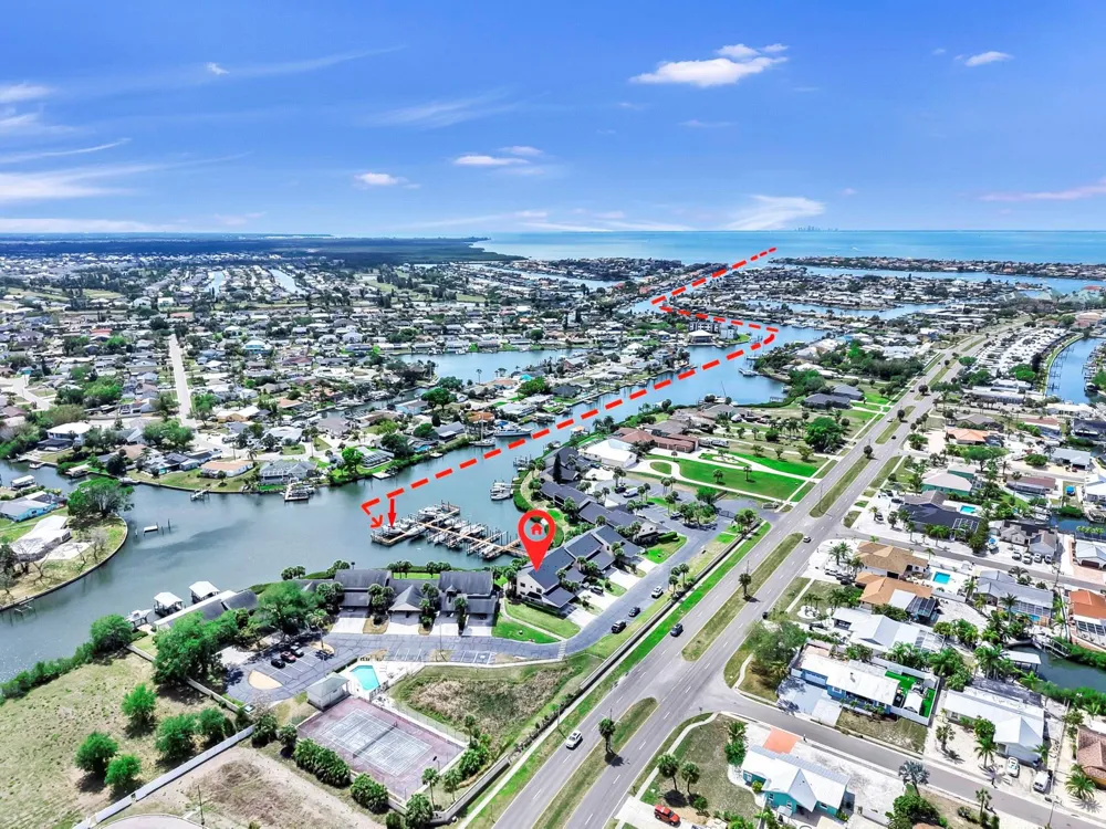 626 YARDARM DRIVE #13 Apollo Beach, FL 33572