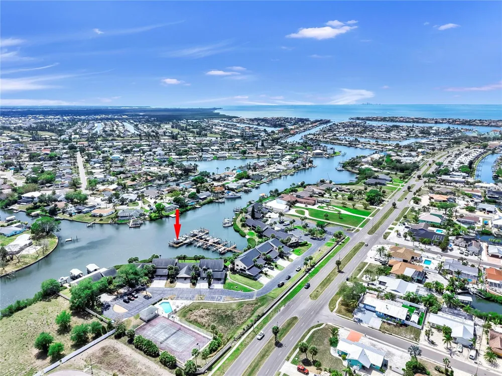 626 YARDARM DRIVE #13 Apollo Beach, FL 33572