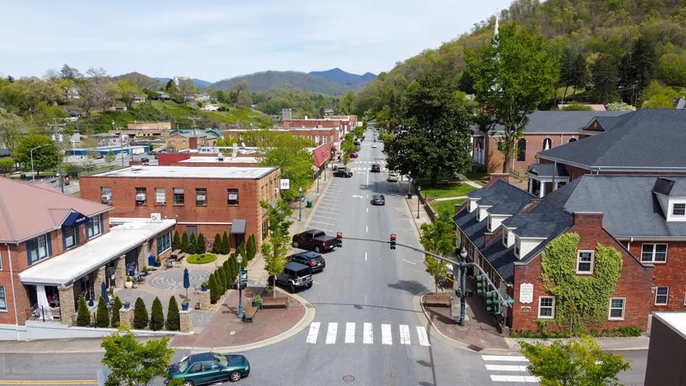 Osprey Mountain Way Sylva, NC 28779