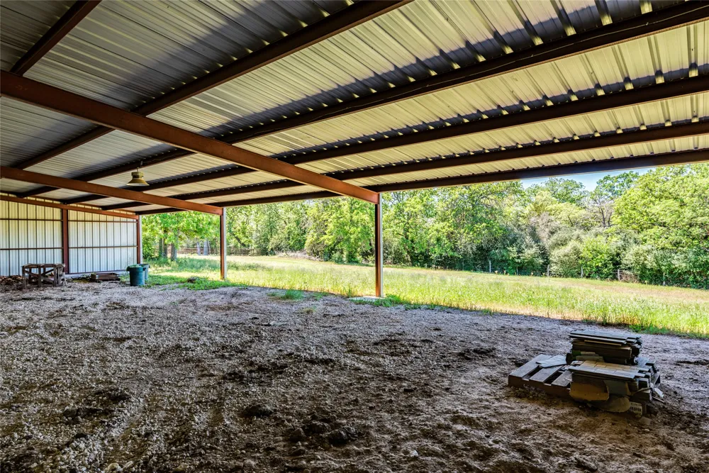 17270 FM 112 Thrall, TX 76578