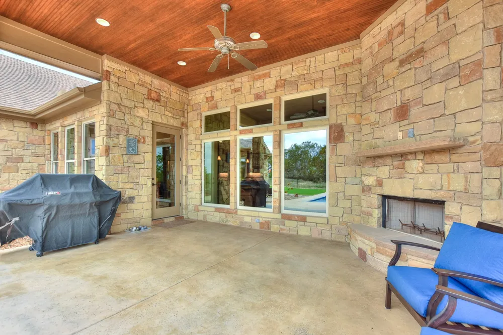 3738 County Road 258 Liberty Hill, TX 78642