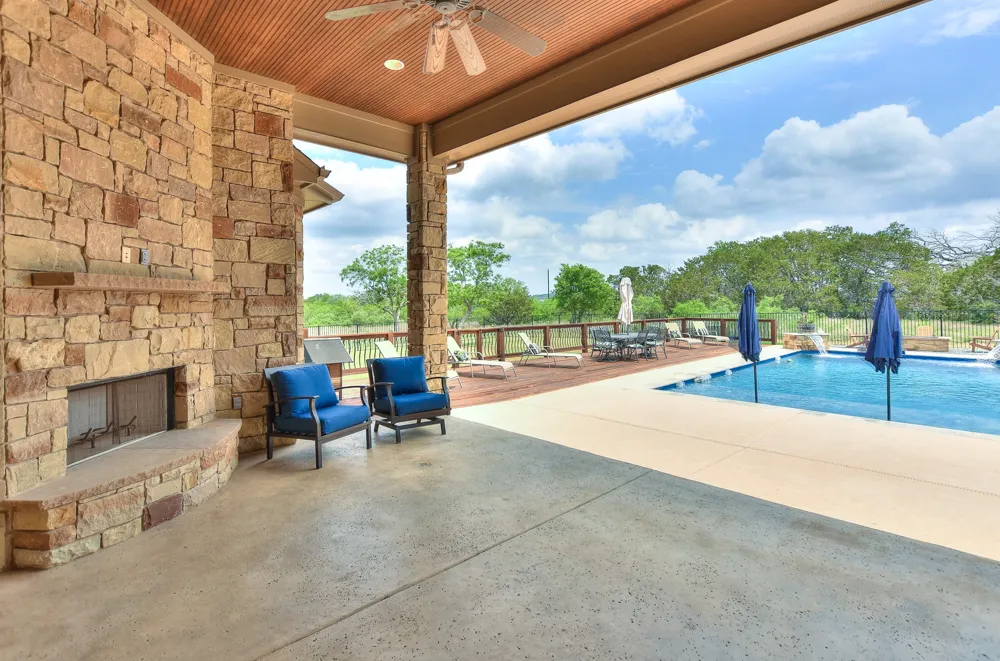 3738 County Road 258 Liberty Hill, TX 78642