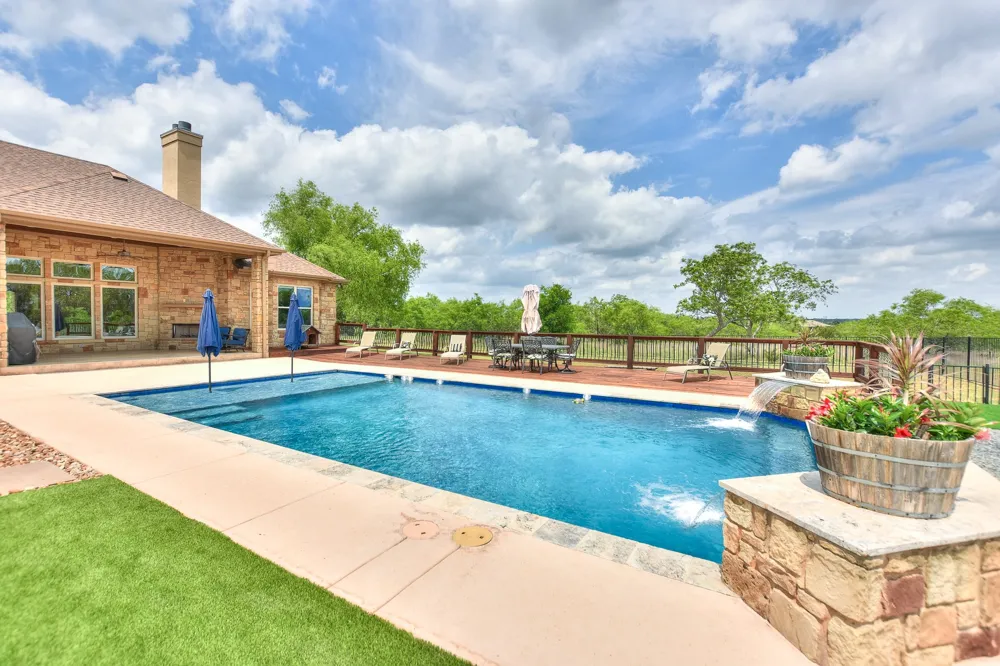 3738 County Road 258 Liberty Hill, TX 78642