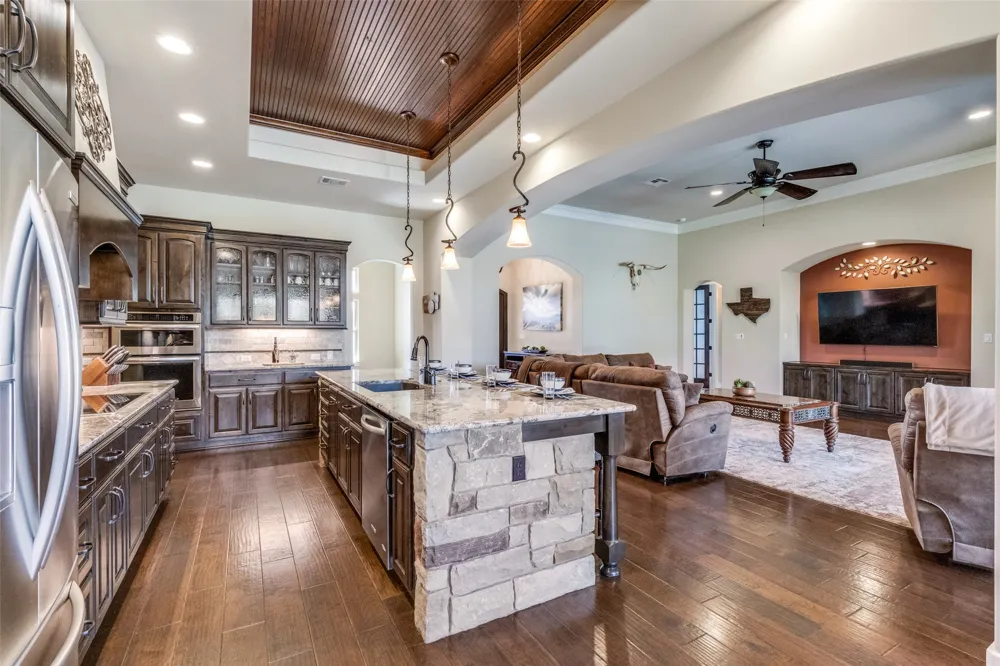 3738 County Road 258 Liberty Hill, TX 78642