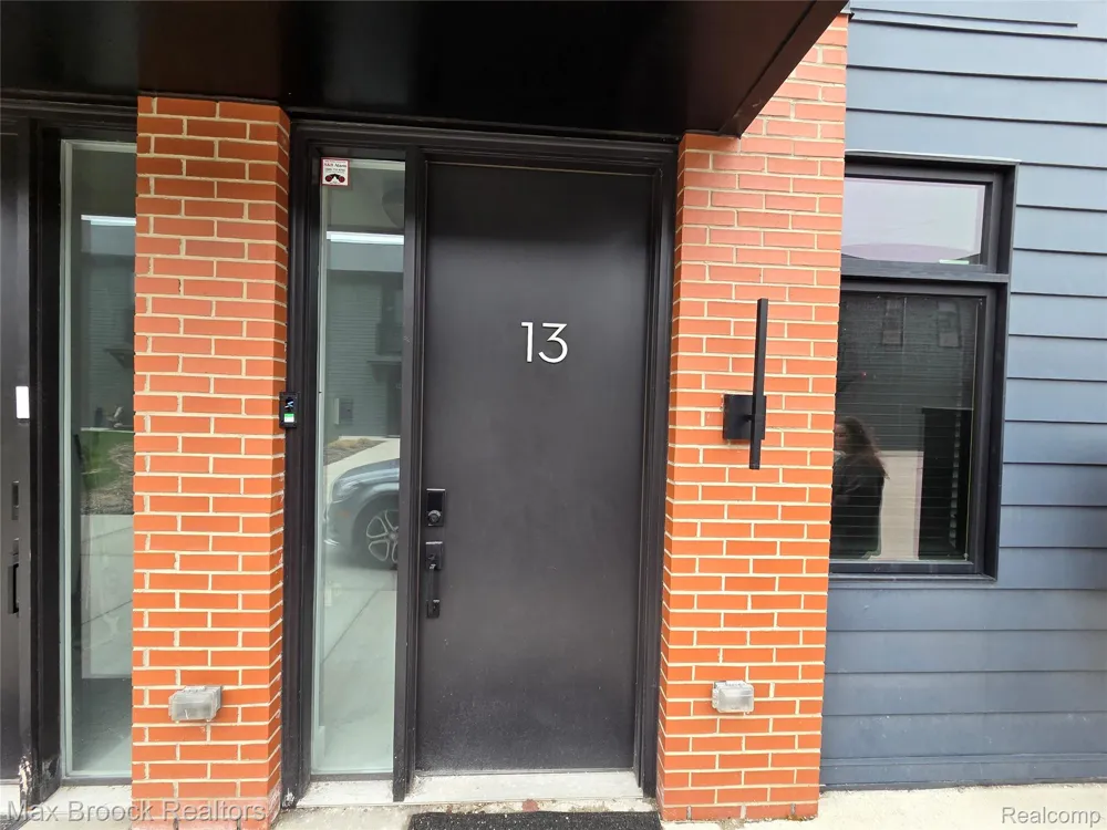 1640 Bagley Street #13 Detroit City, MI 48216