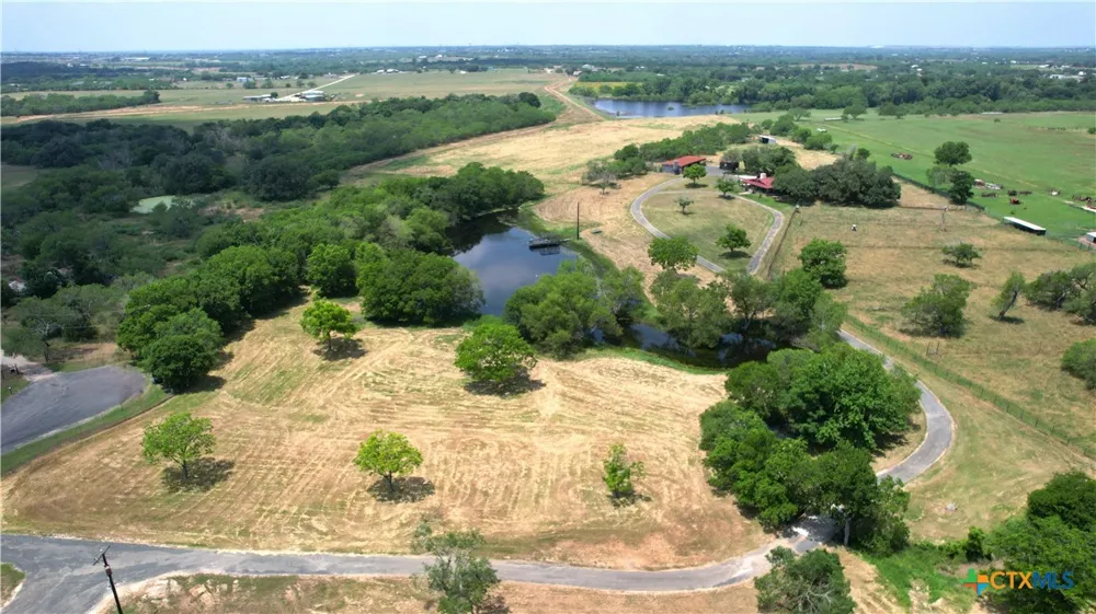 10745 Rosemar Lane Adkins, TX 78101