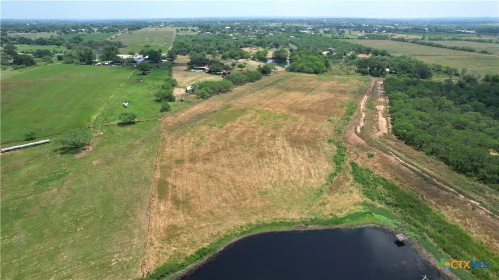 10745 Rosemar Lane Adkins, TX 78101