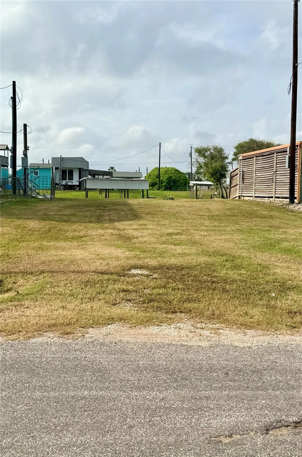 1222 County Road 204 Sargent, TX 77414