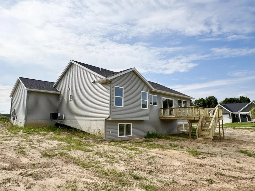 7070 Kettle Dale Avenue SE Alto, MI 49302
