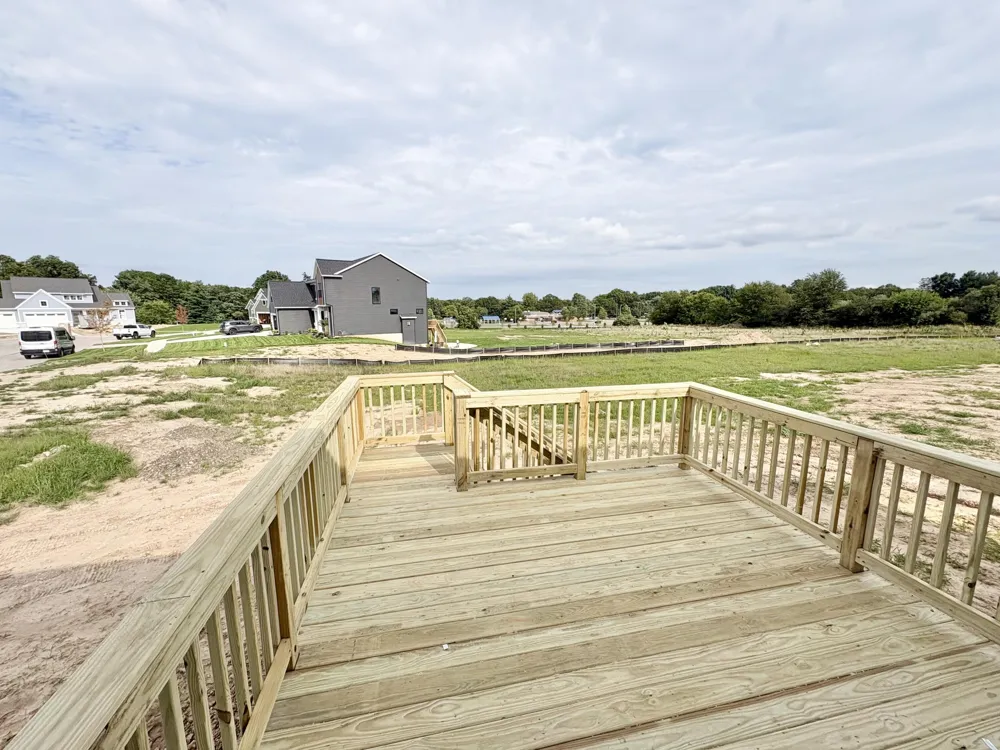 7070 Kettle Dale Avenue SE Alto, MI 49302