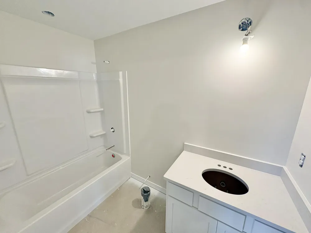 7070 Kettle Dale Avenue SE Alto, MI 49302