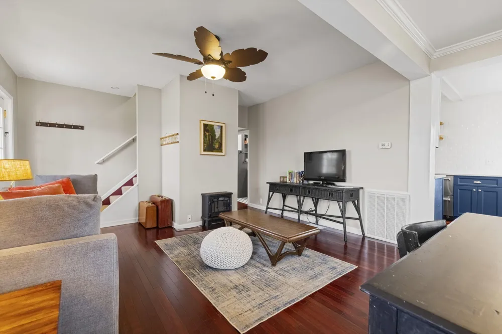 607 Sherwood Avenue Three Oaks, MI 49128