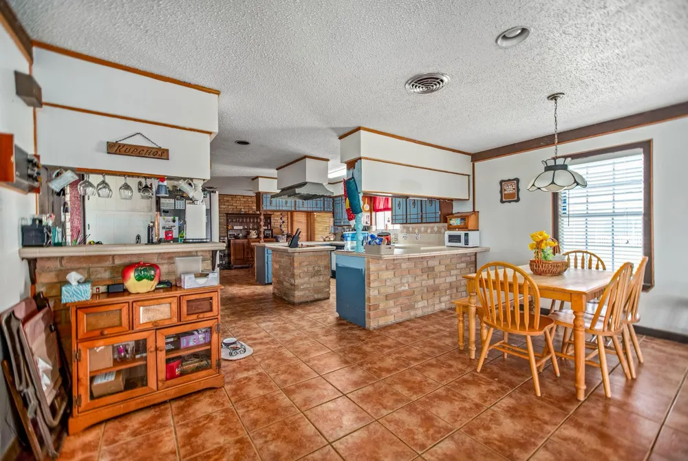 1640 S Virginia Street Port Lavaca, TX 77979