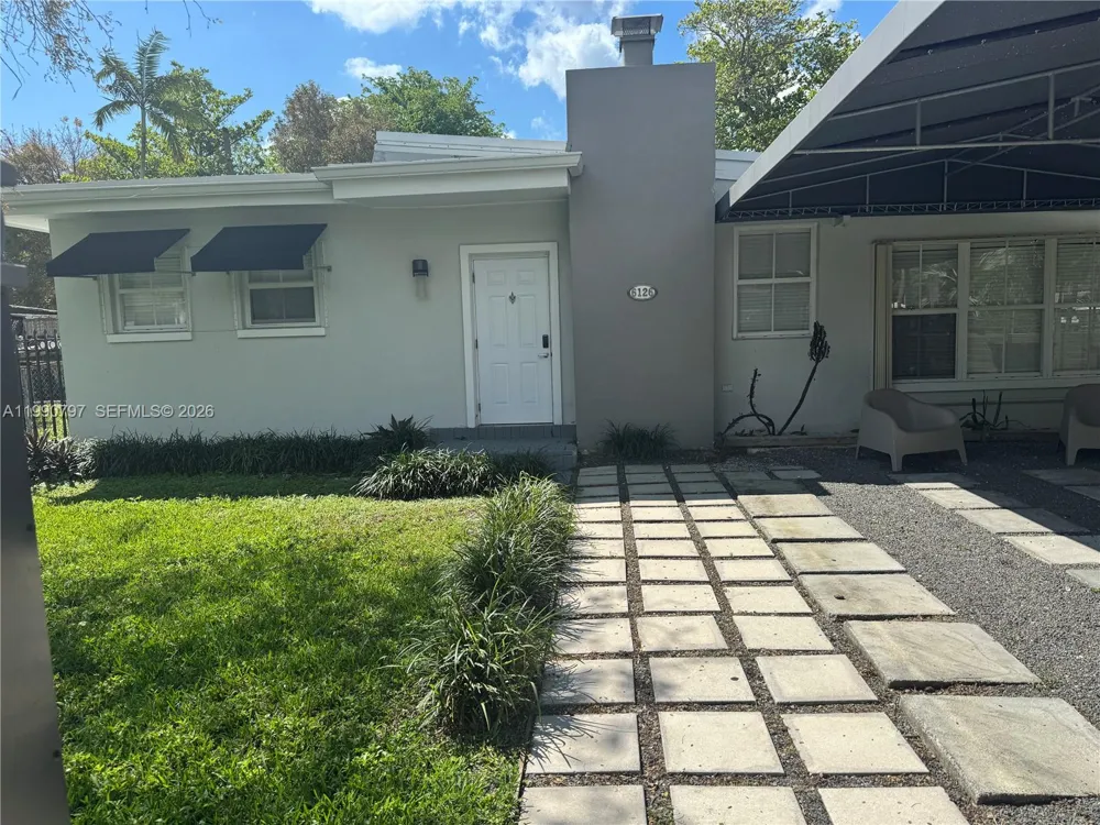 6126 SW 61st St South Miami, FL 33143