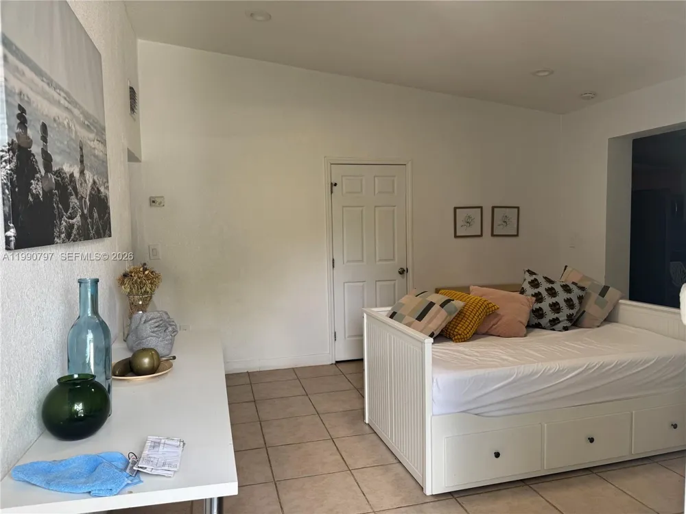 6126 SW 61st St South Miami, FL 33143