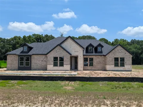 270 Seguin Drive